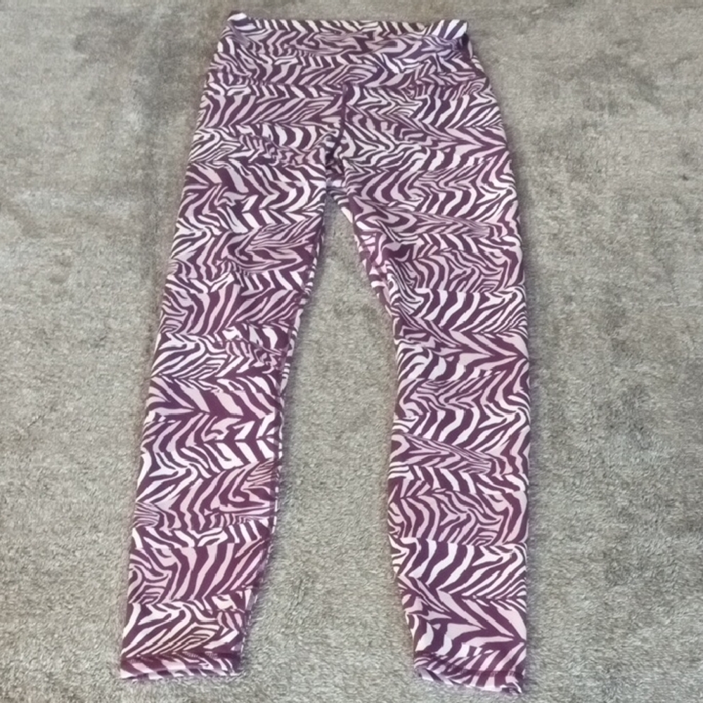 Fabletics Powerhold purple zebra leggings unsized (XS?)